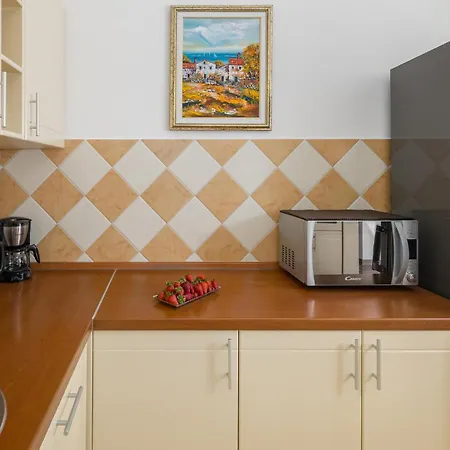 Hébergement de vacances 4 Bedroom In Buje