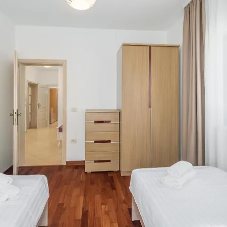 4 Bedroom In Hébergement de vacances *