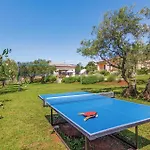 4 Bedroom In Vakantiehuis Buje
