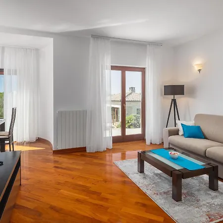 Luxurious In Buje