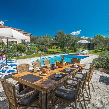 4 Bedroom In Nyaraló