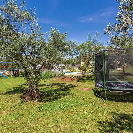 Luxurious In Holiday home *