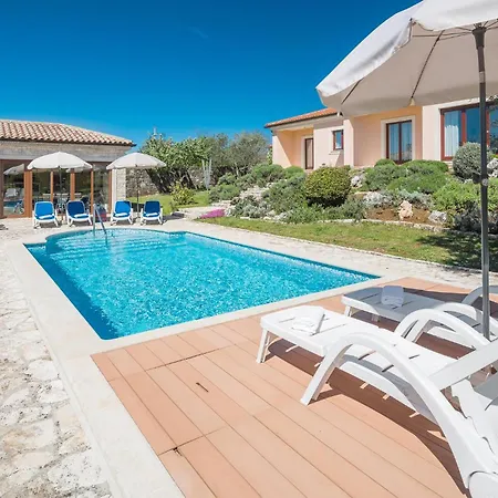 4 Bedroom In Nyaraló Buje